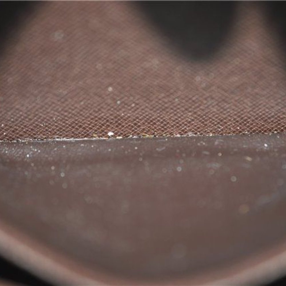 Louis Vuitton Zippy Wallet - Picture 15 of 17